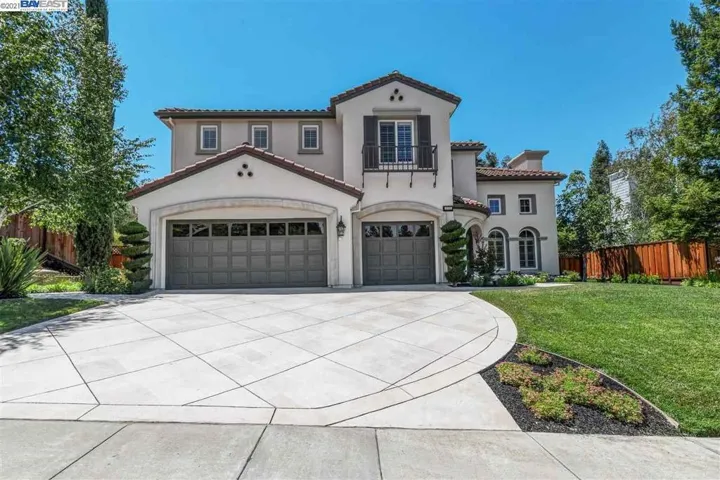 839 Summit Creek Lane, Pleasanton, California 94566-3811