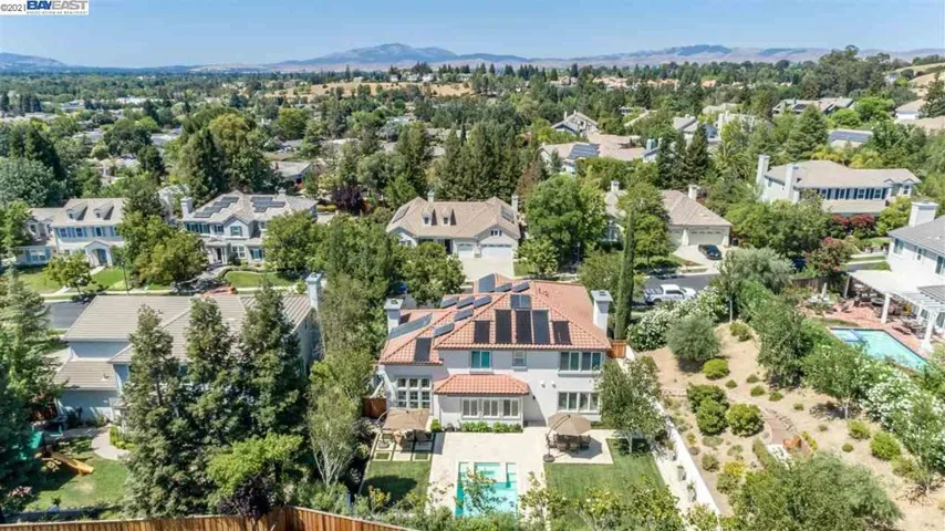 839 Summit Creek Lane, Pleasanton, California 94566-3811
