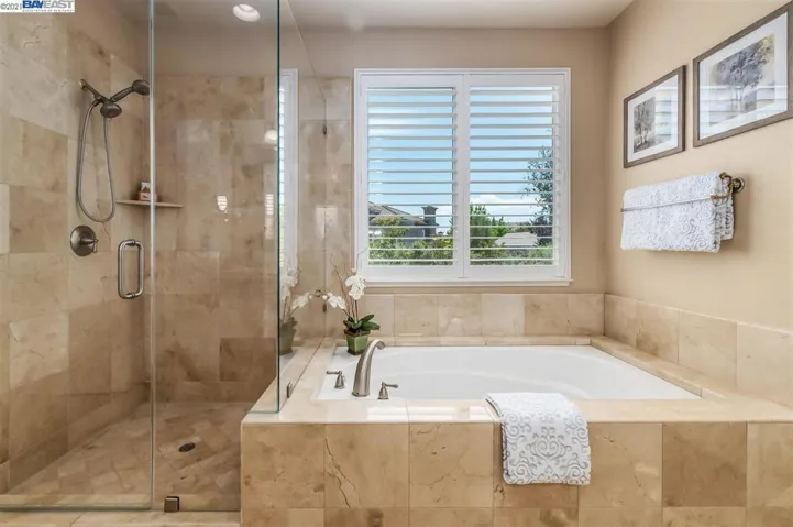 839 Summit Creek Lane, Pleasanton, California 94566-3811