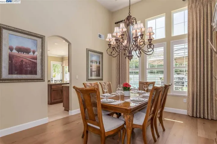 839 Summit Creek Lane, Pleasanton, California 94566-3811