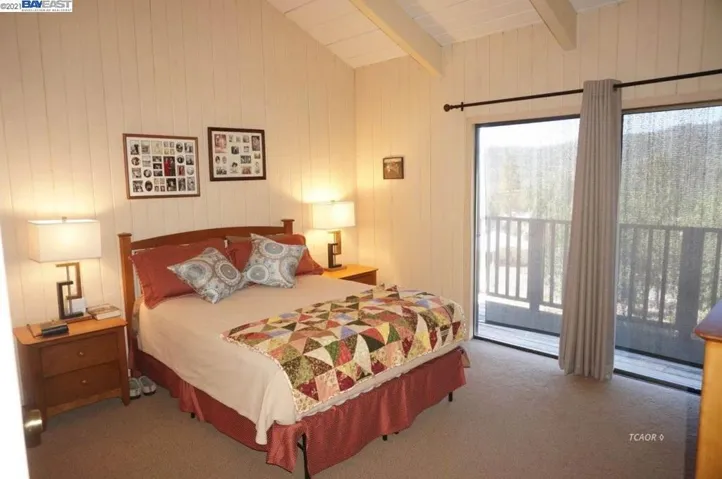 137 Reservoir Rd, Weaverville, California 96093