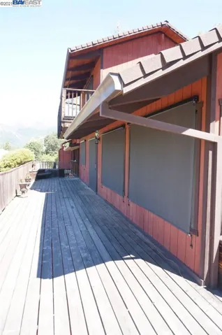 137 Reservoir Rd, Weaverville, California 96093