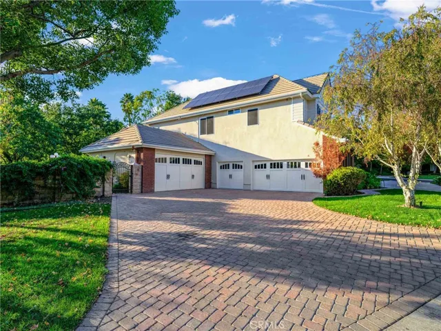 5-car garage