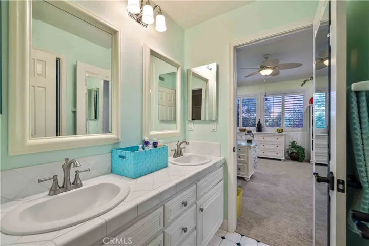 Jack and Jill Bathroom upstairs.