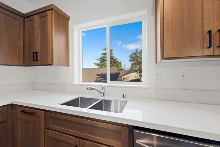 130 Scenic Dr, El Cajon, California 92021