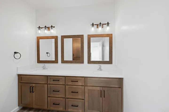 130 Scenic Dr, El Cajon, California 92021