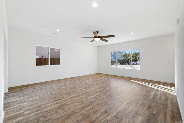 130 Scenic Dr, El Cajon, California 92021