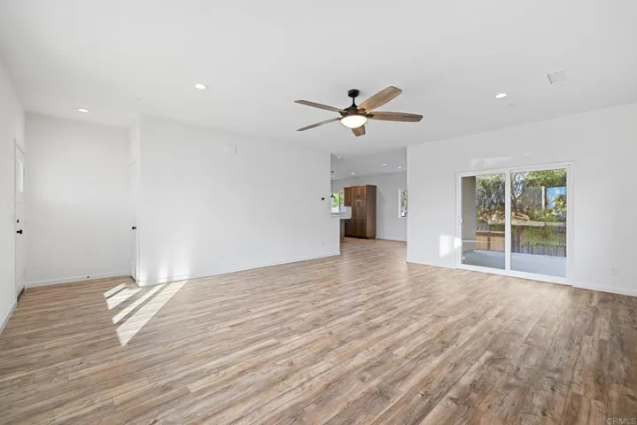 130 Scenic Dr, El Cajon, California 92021