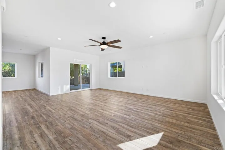 130 Scenic Dr, El Cajon, California 92021