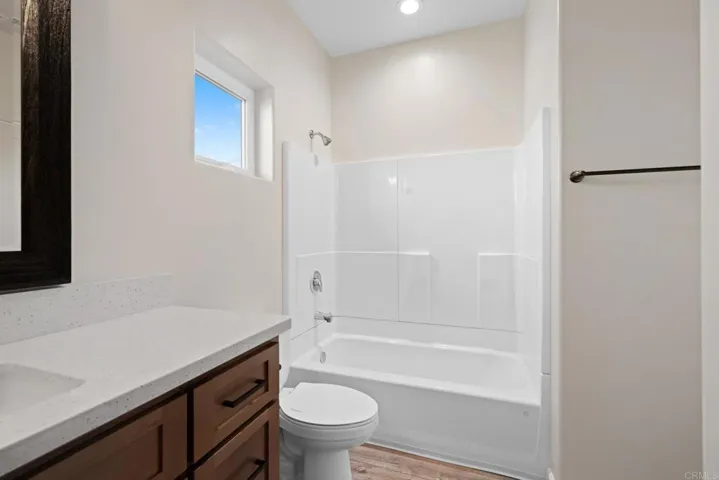 130 Scenic Dr, El Cajon, California 92021