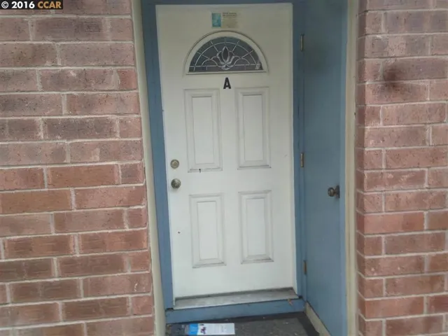 2111 California St A/b, Concord, California 94520