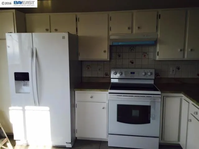 16527 Russell Ct, San Leandro, California 94578