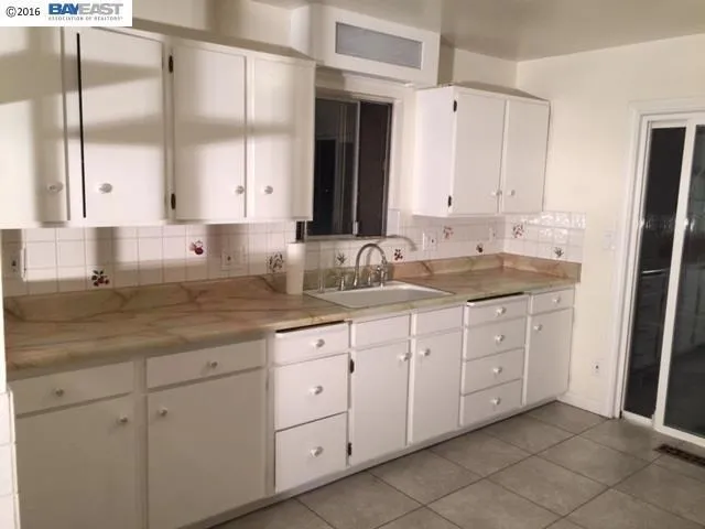 16527 Russell Ct, San Leandro, California 94578