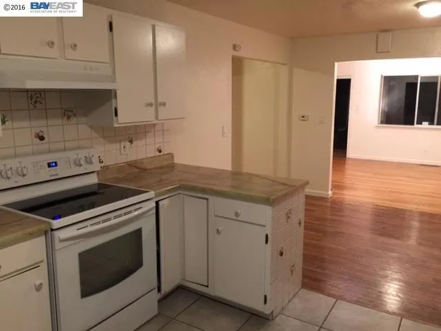 16527 Russell Ct, San Leandro, California 94578