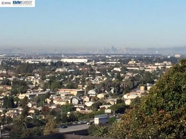 16527 Russell Ct, San Leandro, California 94578
