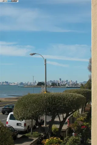 933 Shoreline Dr 205, Alameda, California 94501-5954