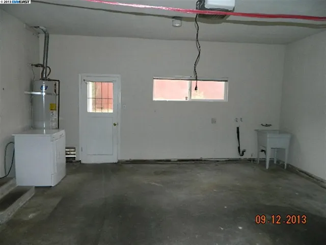 2061 Howe Dr, San Leandro, California 94578-1320