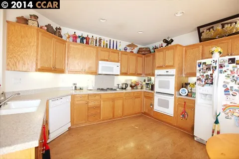 799 Edward Werth Dr, Rodeo, California 94572-1458