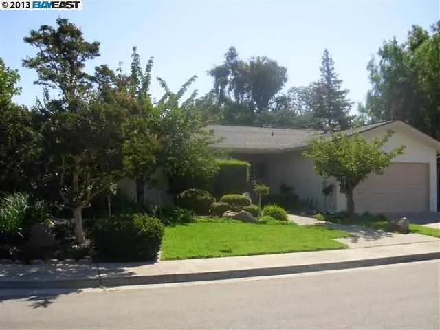 7749 Lisa Ct, Dublin, California 94568-1945
