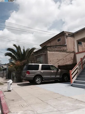 2402 26th Ave, Oakland, California 94601-1904