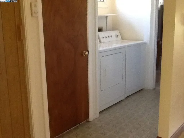 2402 26th Ave, Oakland, California 94601-1904