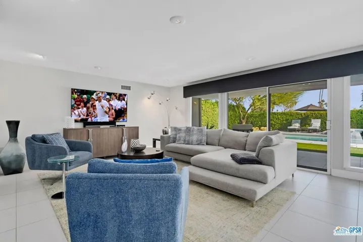 2696 S Camino Real, Palm Springs, California 92264