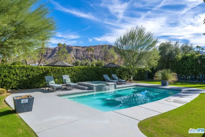 2696 S Camino Real, Palm Springs, California 92264