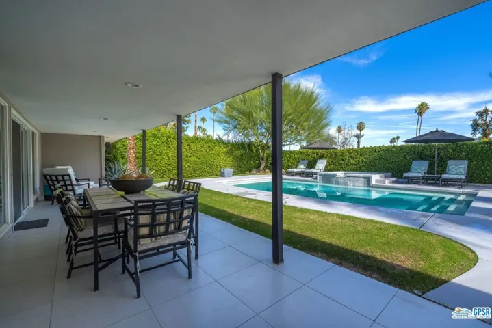 2696 S Camino Real, Palm Springs, California 92264
