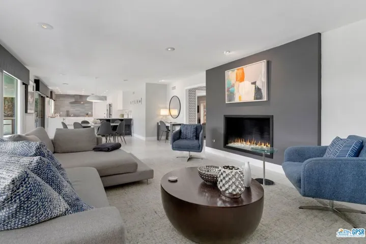 2696 S Camino Real, Palm Springs, California 92264