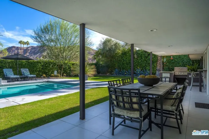 Large covered patio offers great entertaining spaces