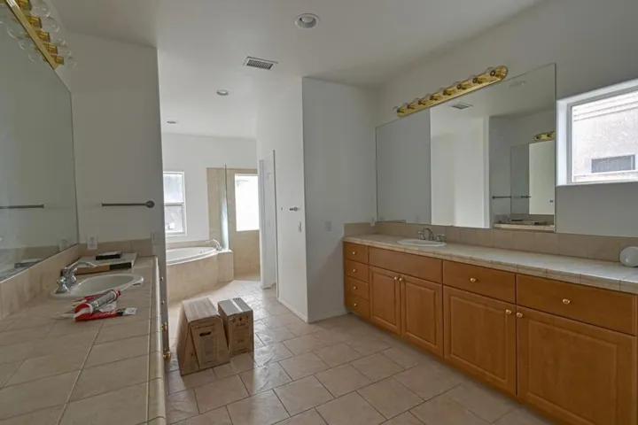 d - master bath