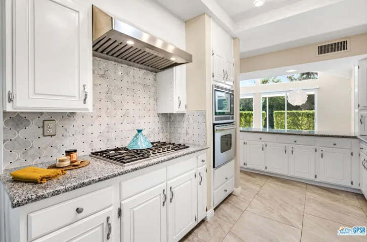 2247 Casitas Way, Palm Springs, California 92264
