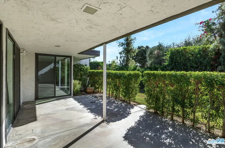 2247 Casitas Way, Palm Springs, California 92264