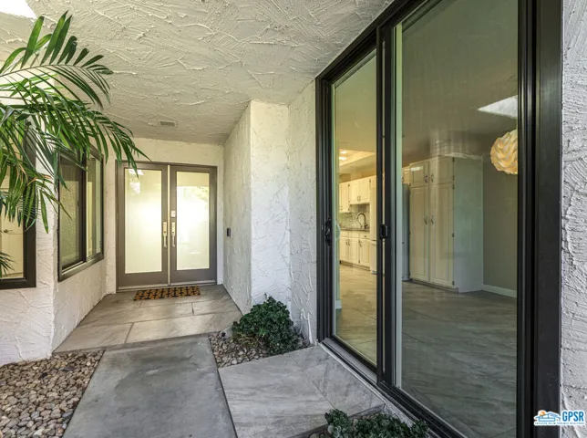 2247 Casitas Way, Palm Springs, California 92264