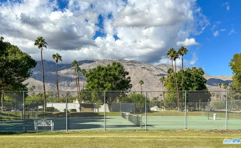 2247 Casitas Way, Palm Springs, California 92264