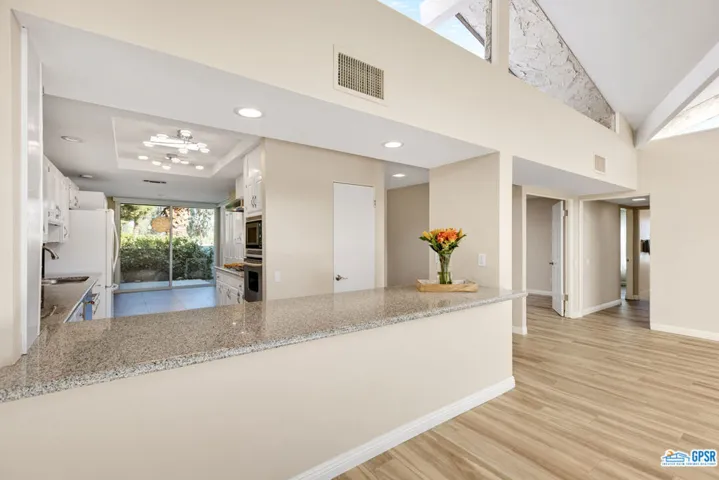 2247 Casitas Way, Palm Springs, California 92264