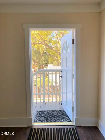 2777 N Ventura Upper door out