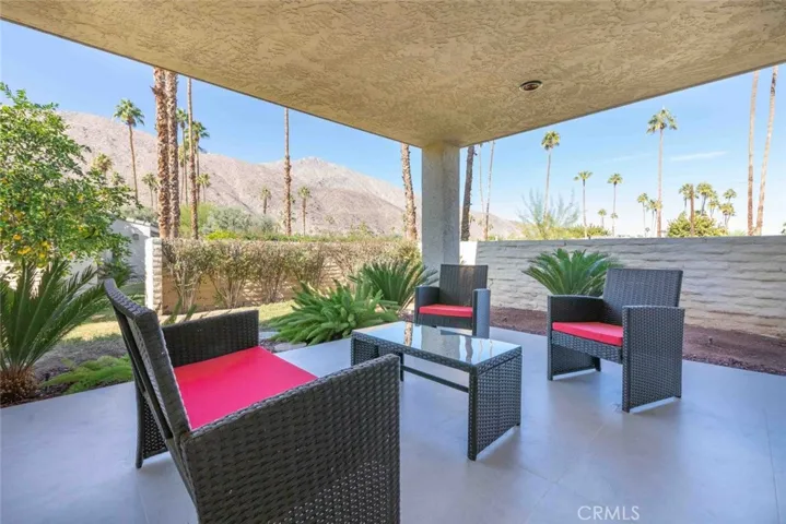 2105 S Calle Palo Fierro, Palm Springs, California 92264
