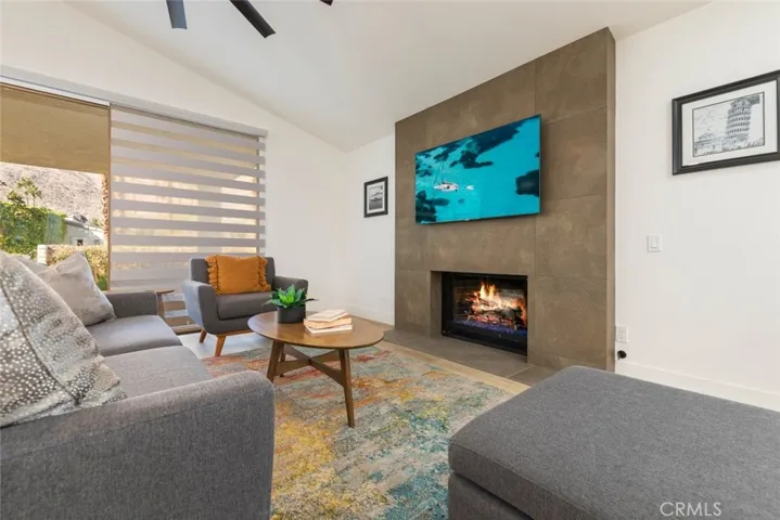 2105 S Calle Palo Fierro, Palm Springs, California 92264