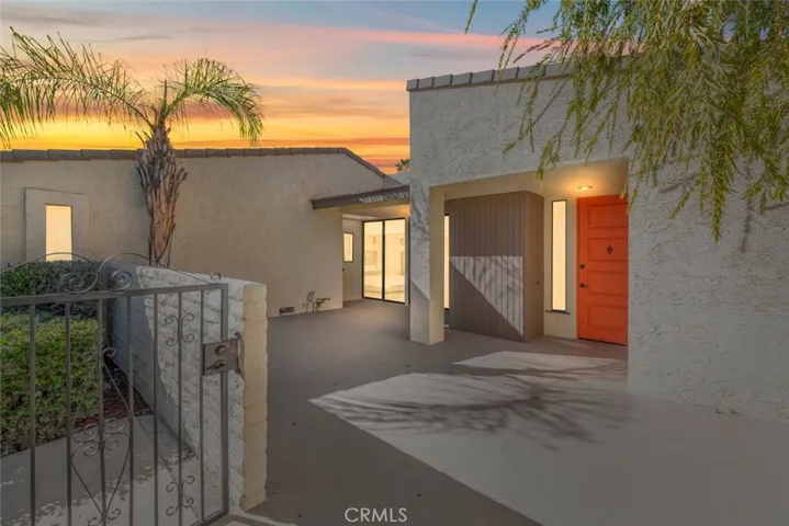 2105 S Calle Palo Fierro, Palm Springs, California 92264