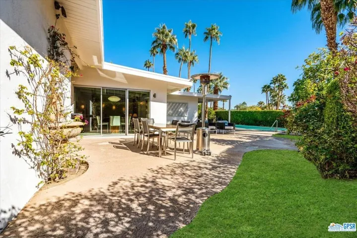 877 Via Las Palmas, Palm Springs, California 92262
