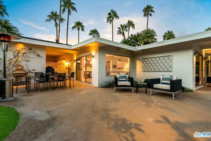 877 Via Las Palmas, Palm Springs, California 92262