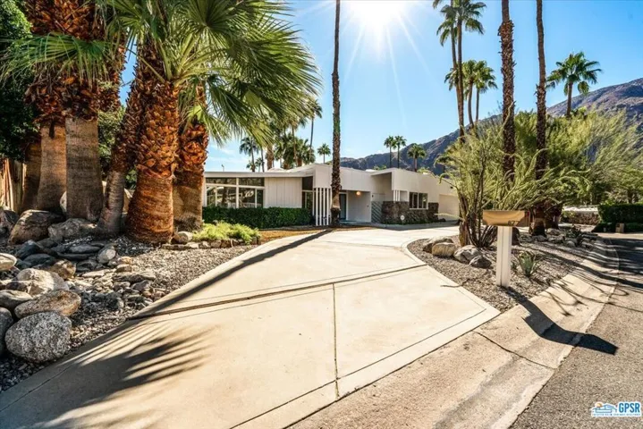 877 Via Las Palmas, Palm Springs, California 92262