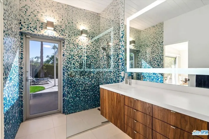 877 Via Las Palmas, Palm Springs, California 92262