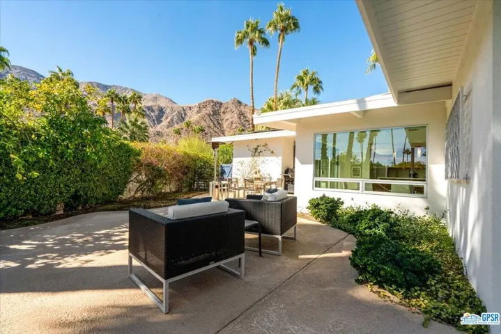 877 Via Las Palmas, Palm Springs, California 92262