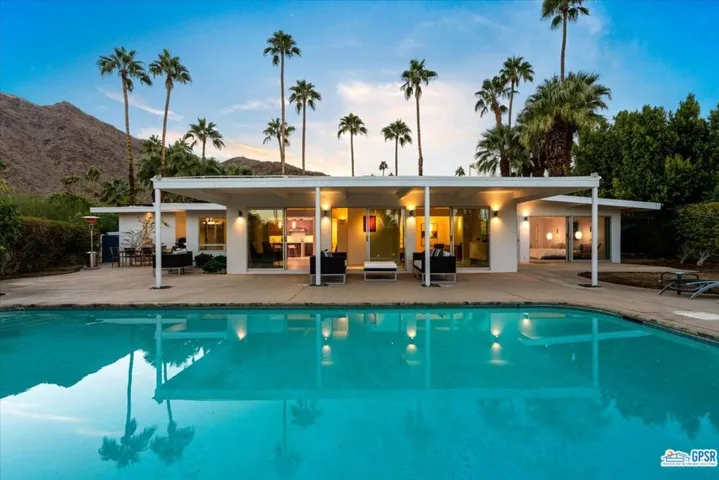 877 Via Las Palmas, Palm Springs, California 92262