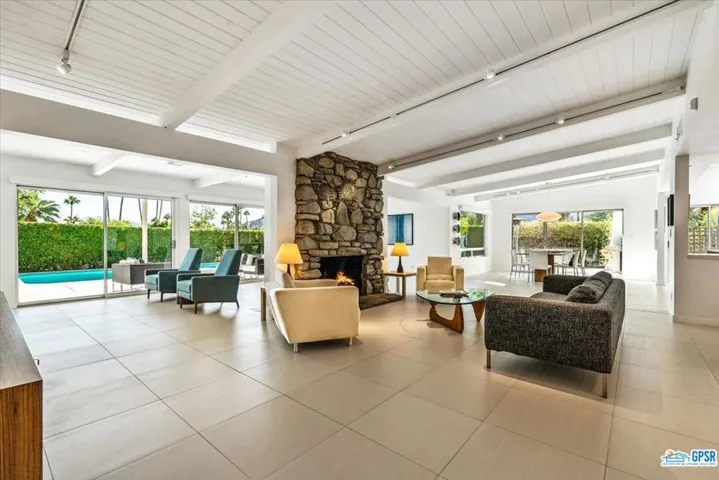 877 Via Las Palmas, Palm Springs, California 92262