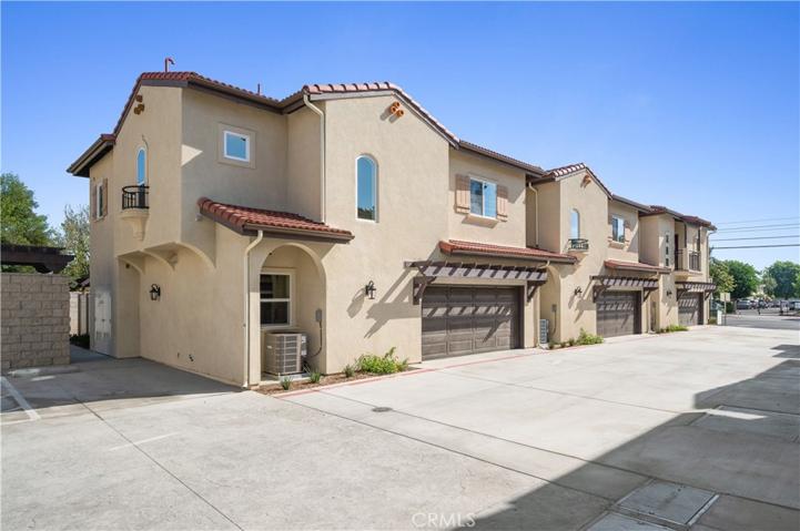 961 E Phillips Boulevard, Pomona, California 91766