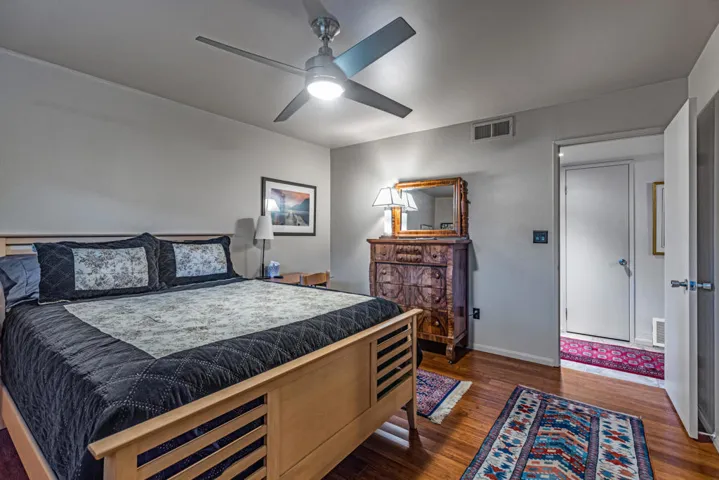 2400 E Oakcrest Guest​​‌​​​​‌​​‌‌​​‌​​​‌‌​​​‌​​‌‌​​‌‌​​‌‌​​​​ Bedroom