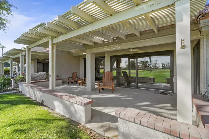 41760 Kansas Street, Palm Desert, California 92211